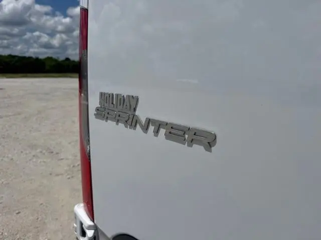 2025 Mercedes-Benz Sprinter - $39,200