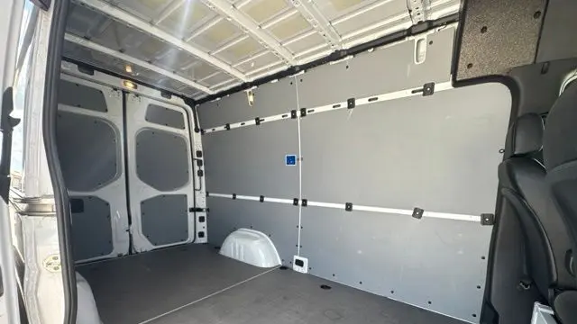 2025 Mercedes-Benz Sprinter 2500