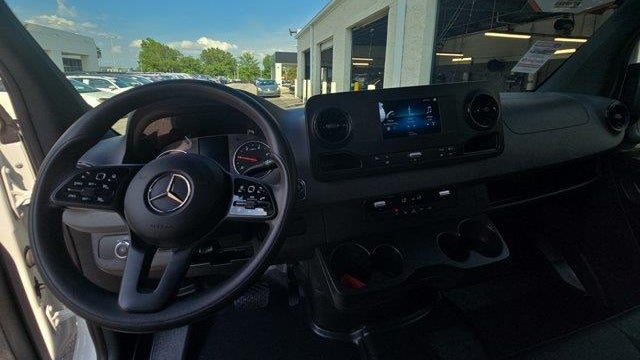 2024 Mercedes-Benz Sprinter 2500