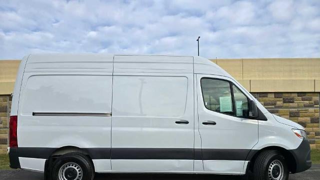 2024 Mercedes-Benz Sprinter 2500