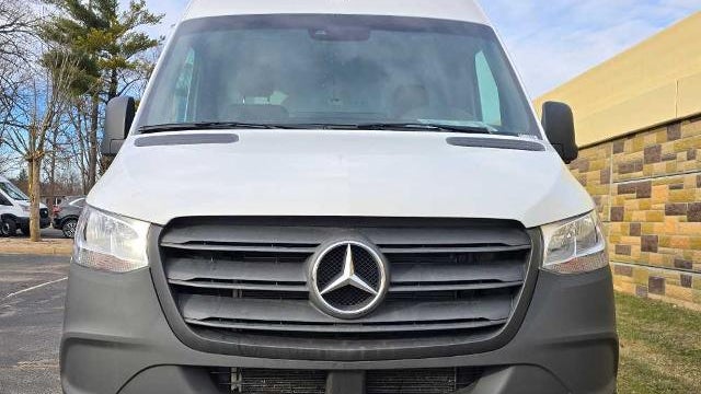 2024 Mercedes-Benz Sprinter 2500