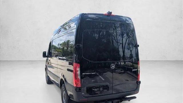 2026 Mercedes-Benz Sprinter 2500