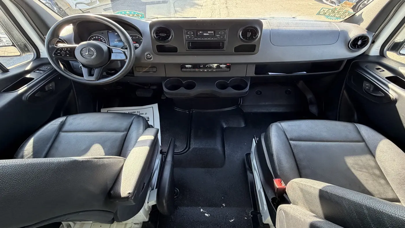2024 Mercedes-Benz Sprinter 2500