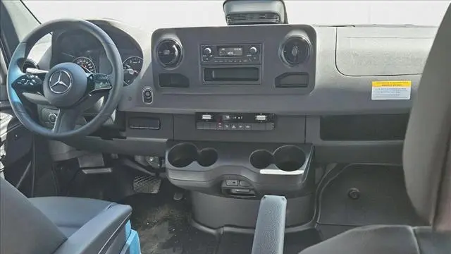 2025 Mercedes-Benz Sprinter 2500