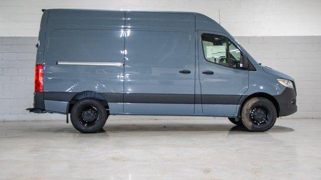2025 Mercedes-Benz Sprinter 2500