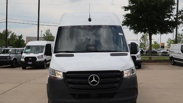 2025 Mercedes-Benz Sprinter 2500