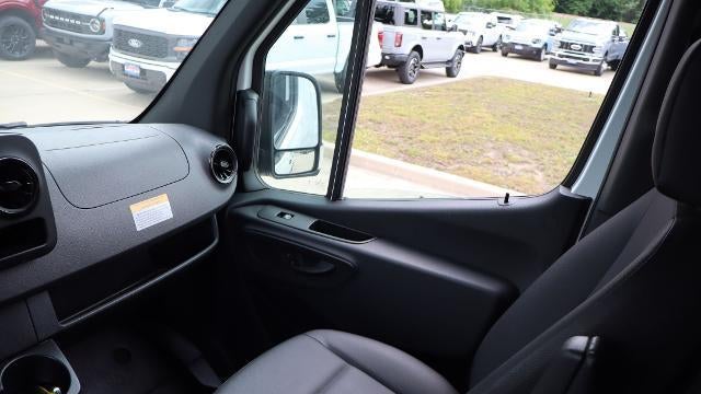 2025 Mercedes-Benz Sprinter 2500
