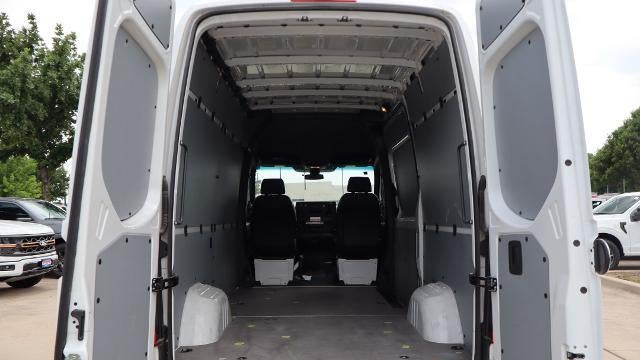 2025 Mercedes-Benz Sprinter 2500