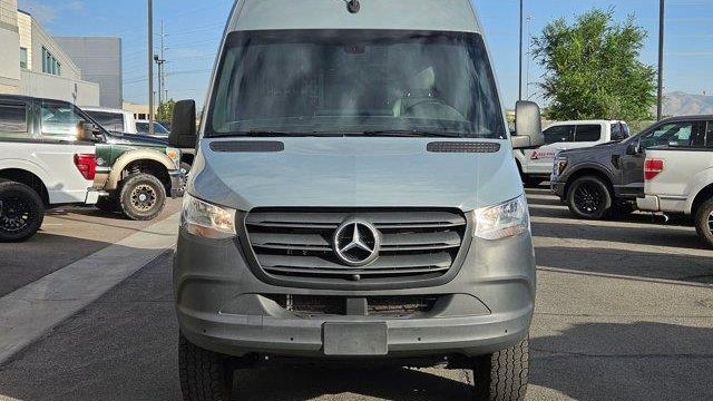 2024 Mercedes-Benz Sprinter 2500