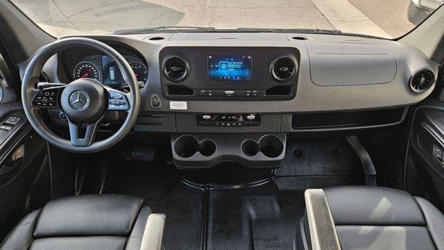2024 Mercedes-Benz Sprinter 2500
