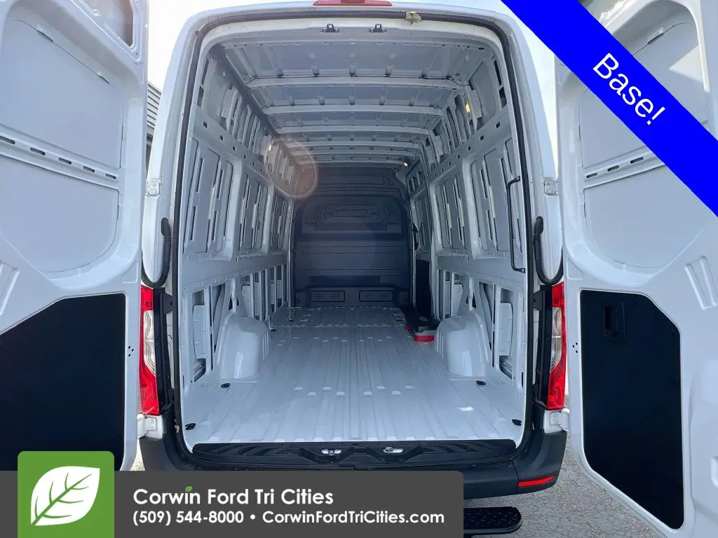 2025 Mercedes-Benz Sprinter - $51,989