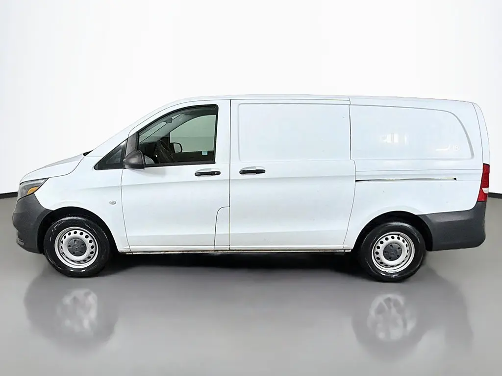 2022 Mercedes-Benz Metris - $25,990