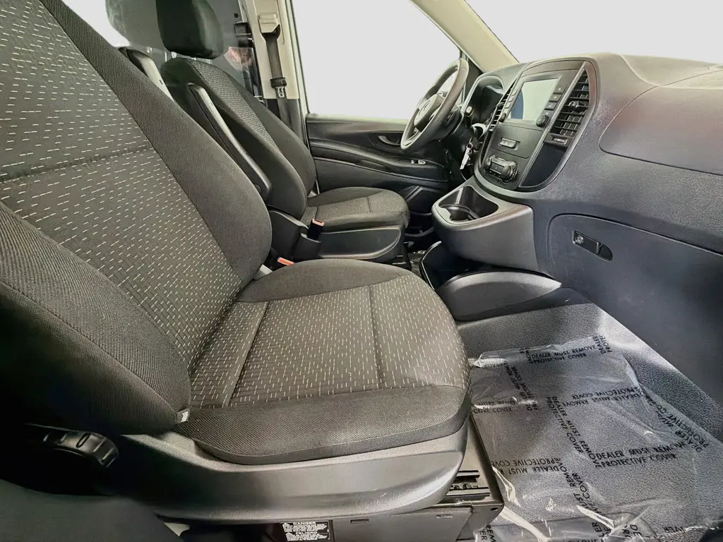 2022 Mercedes-Benz Metris - $25,990
