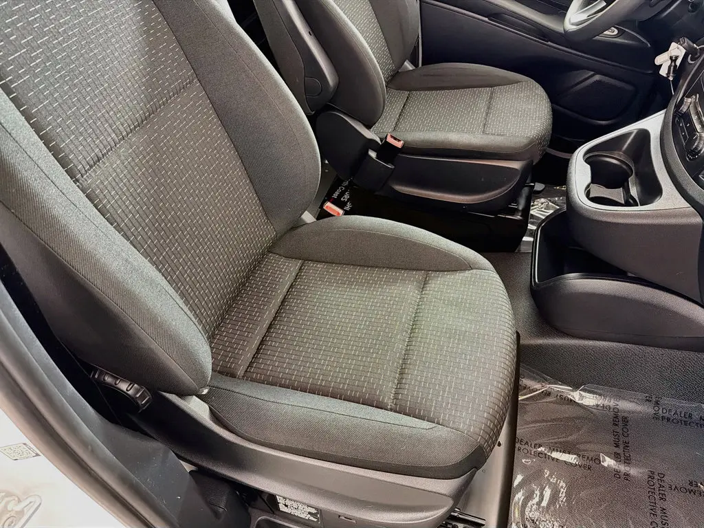 2022 Mercedes-Benz Metris - $25,990