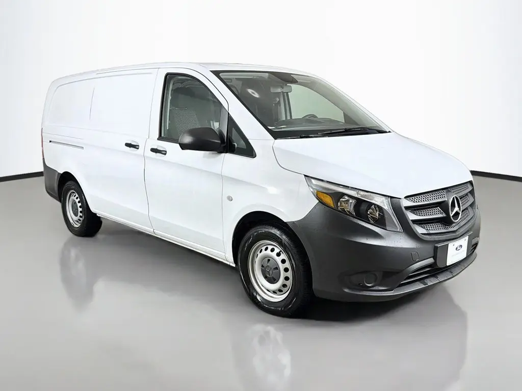 2022 Mercedes-Benz Metris - $25,990