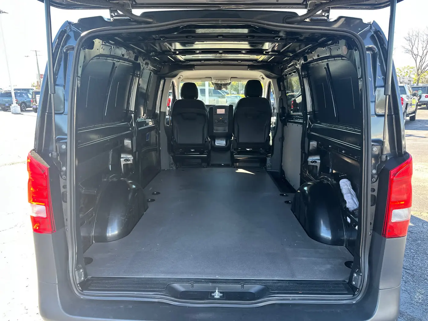 2020 Mercedes-Benz Metris - $13,125