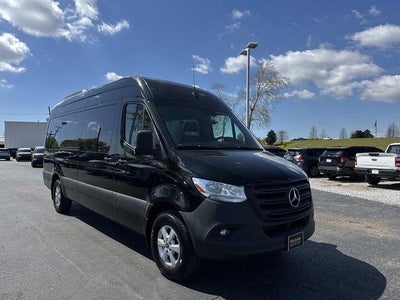 2021 Mercedes-Benz Sprinter 4X2 2500 3DR 170 In. WB High Roof Passenger Van (3.0L V6)