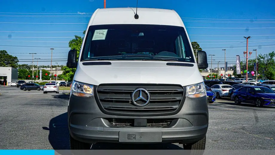 2024 Mercedes-Benz Sprinter 2500
