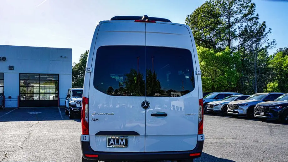 2024 Mercedes-Benz Sprinter 2500