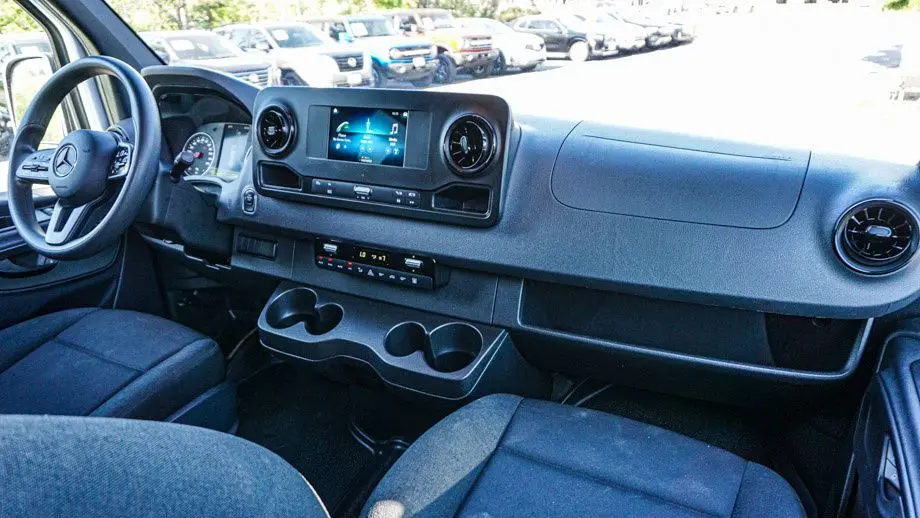 2024 Mercedes-Benz Sprinter 2500