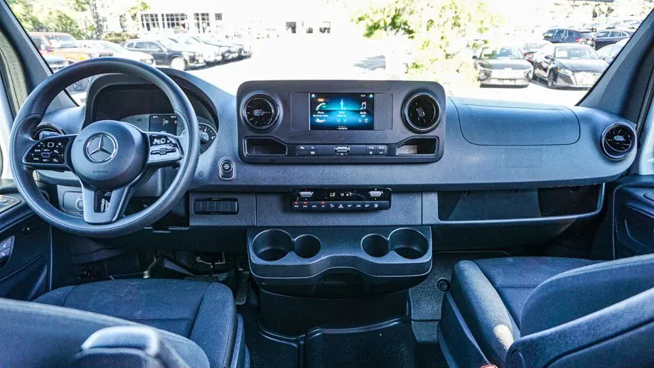 2024 Mercedes-Benz Sprinter 2500