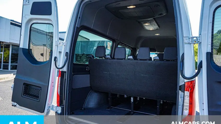 2024 Mercedes-Benz Sprinter 2500