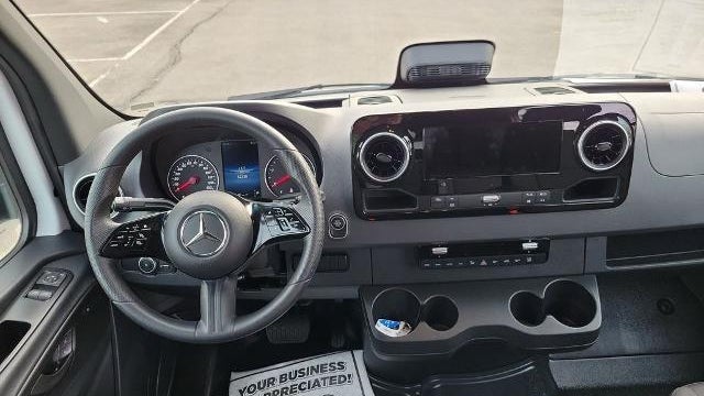 2025 Mercedes-Benz Sprinter 2500