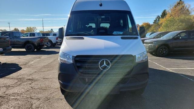2025 Mercedes-Benz Sprinter 2500