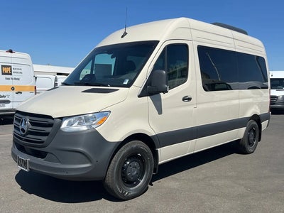 2025 Mercedes-Benz Sprinter 2500 3DR 144 In. WB Passenger Van (2.0L I4)