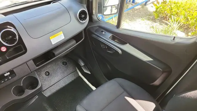 2025 Mercedes-Benz Sprinter 2500