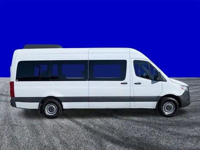 2025 Mercedes-Benz Sprinter 2500 3DR 170 In. WB High Roof Passenger Van (2.0L I4)