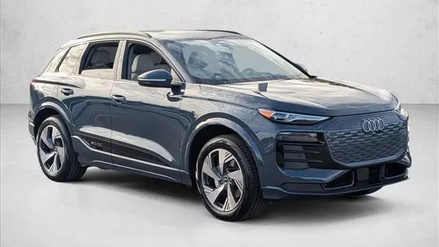 2025 Audi Q6 e-tron quattro Premium