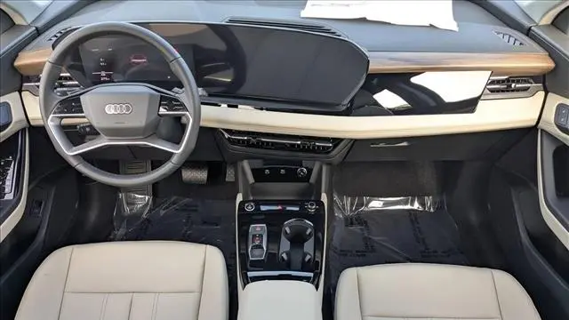 2025 Audi Q6 e-tron quattro Premium