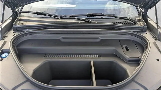 2025 Audi Q6 e-tron quattro Premium