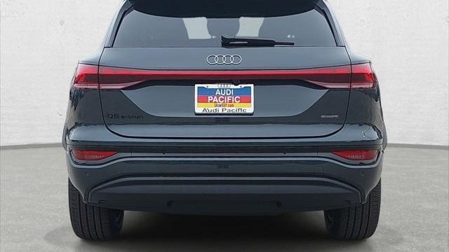 2027 Audi Q6 e-tron quattro Premium
