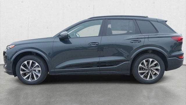 2027 Audi Q6 e-tron quattro Premium