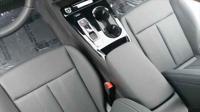 2027 Audi Q6 e-tron quattro Premium