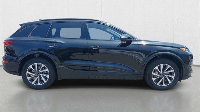 2027 Audi Q6 e-tron quattro Premium