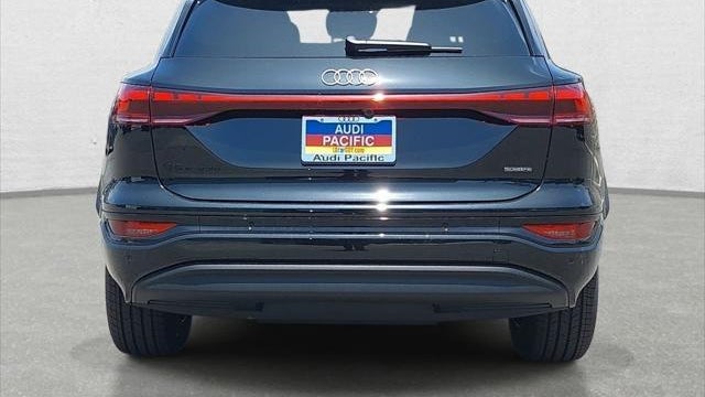 2027 Audi Q6 e-tron quattro Premium