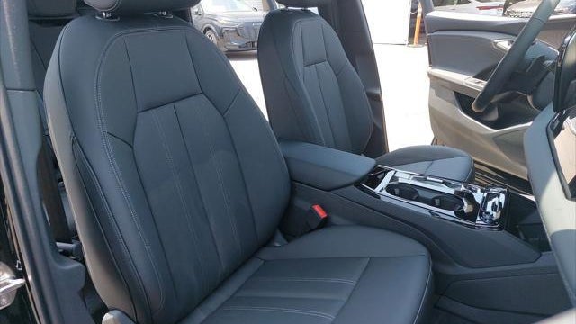 2027 Audi Q6 e-tron quattro Premium