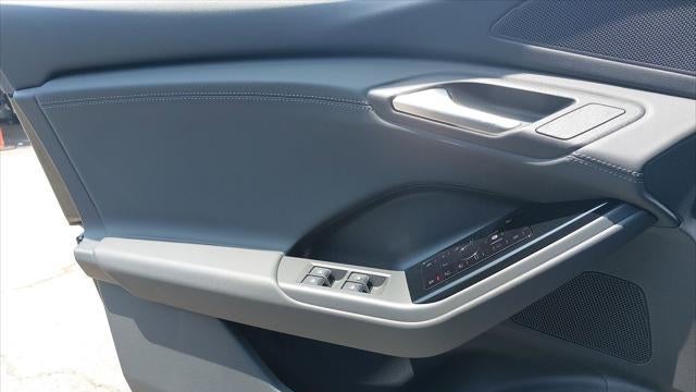 2027 Audi Q6 e-tron quattro Premium