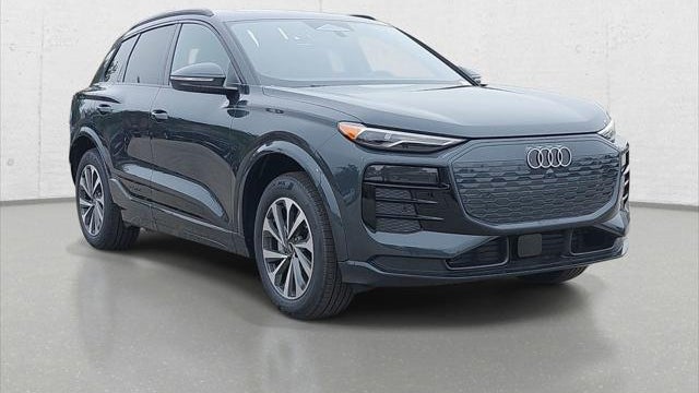 2027 Audi Q6 e-tron quattro Premium