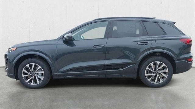 2027 Audi Q6 e-tron quattro Premium