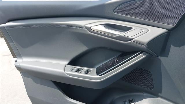 2027 Audi Q6 e-tron quattro Premium