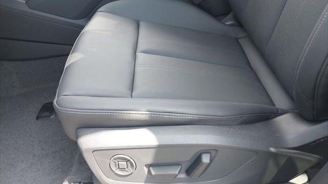 2027 Audi Q6 e-tron quattro Premium