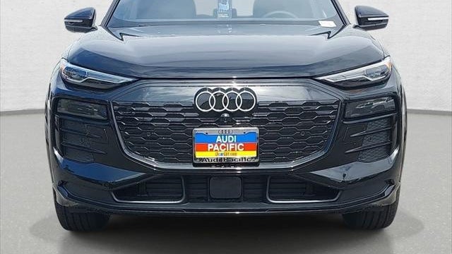 2027 Audi Q6 e-tron quattro Premium