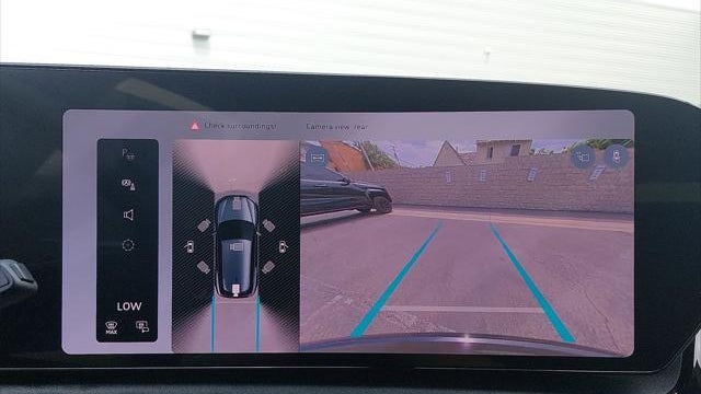 2027 Audi Q6 e-tron quattro Premium