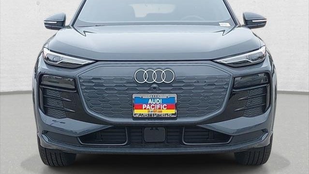 2027 Audi Q6 e-tron quattro Premium