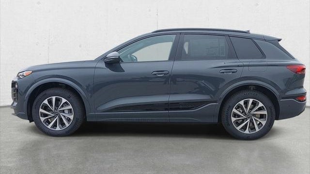 2027 Audi Q6 e-tron quattro Premium