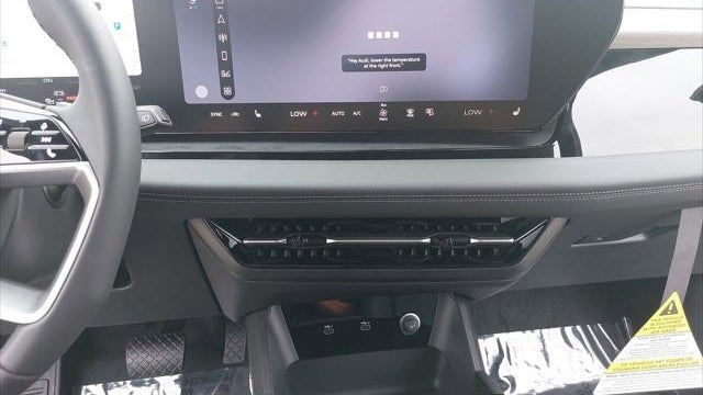 2027 Audi Q6 e-tron quattro Premium